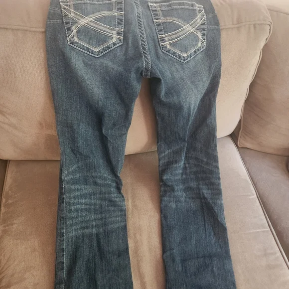 Ariat Women's Classic Blue Straight Leg Jeans - Picture 2 of 3